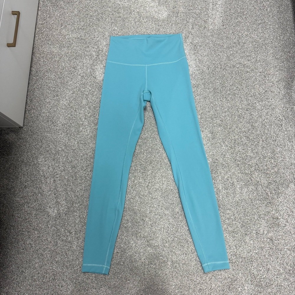Lululemon Wunder Train High Rise 28” leggings